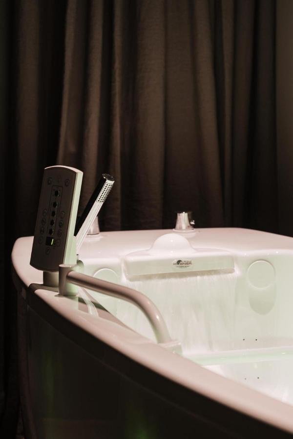Zelloon Boutique Hotel Zell am Ziller Dış mekan fotoğraf